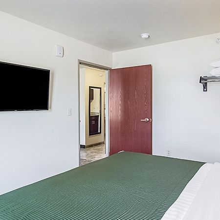 Cobblestone Inn & Suites - Guernsey Kültér fotó